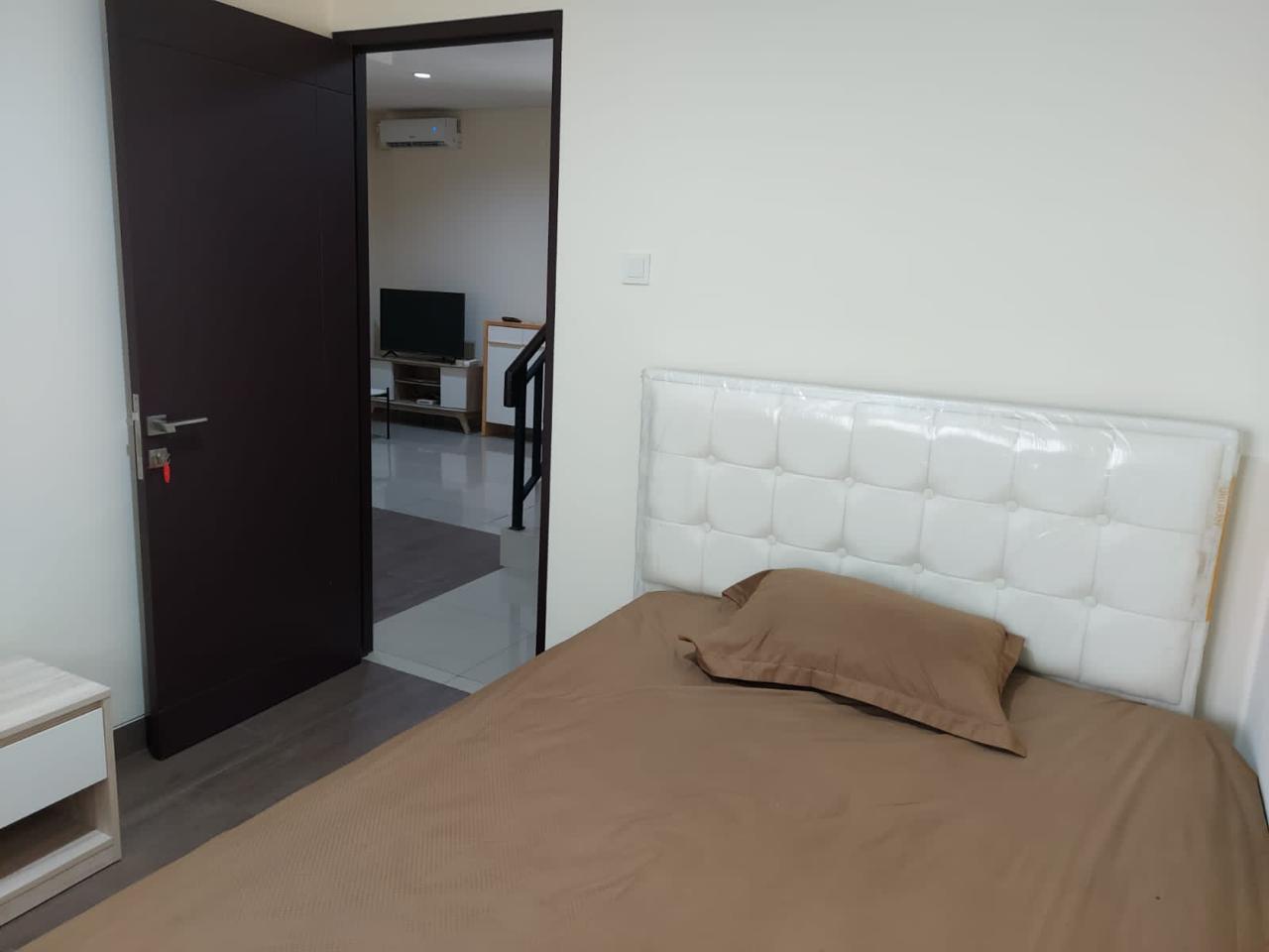 Rumah Disewakan di Patio Lippo Cikarang